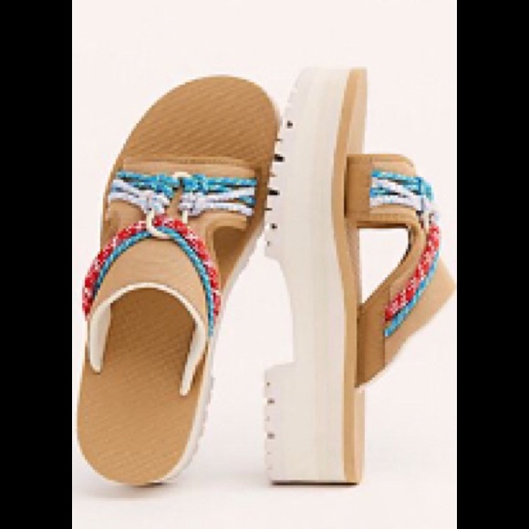 Teva Clogs 9